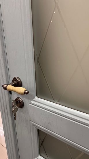 Межкомнатная дверь  